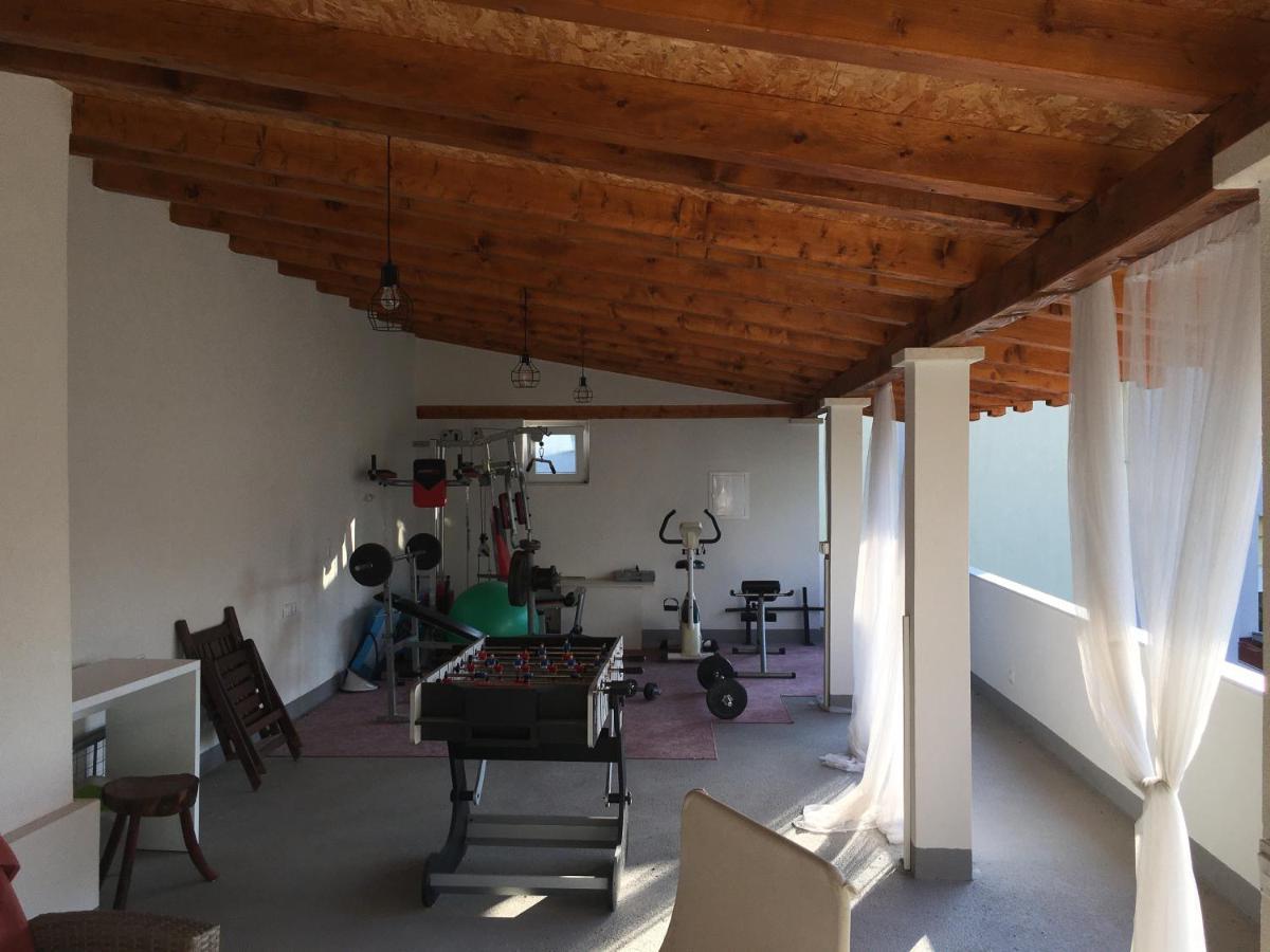 Villa Vlade- From The Heated Pool To The Beach In 1 Minute Jesenice  Zewnętrze zdjęcie